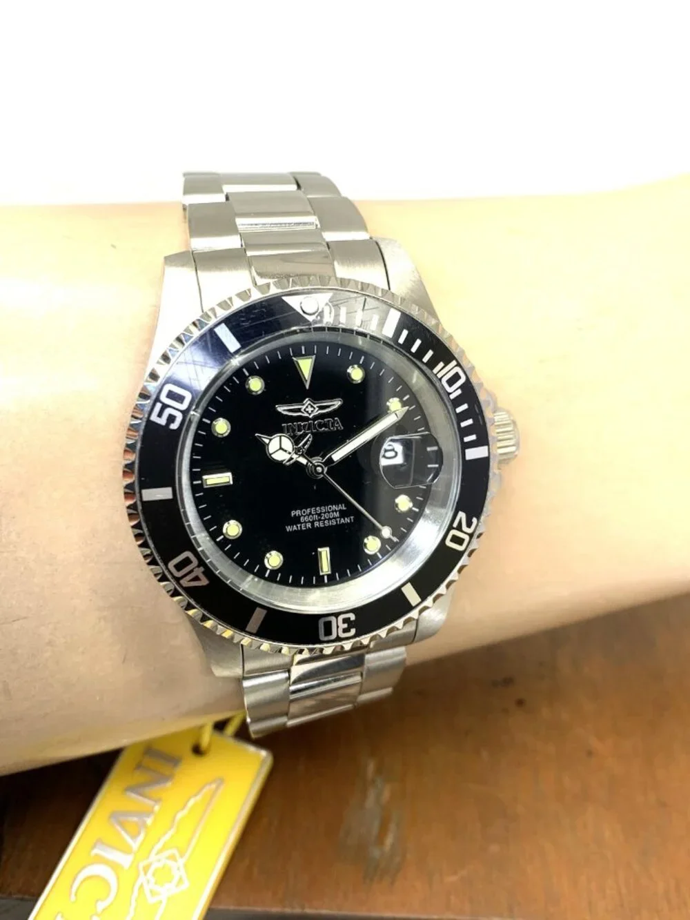 Invicta Mens Watch 26970 Pro Diver Quartz Black Dial Silver Stainless Steel 40mm